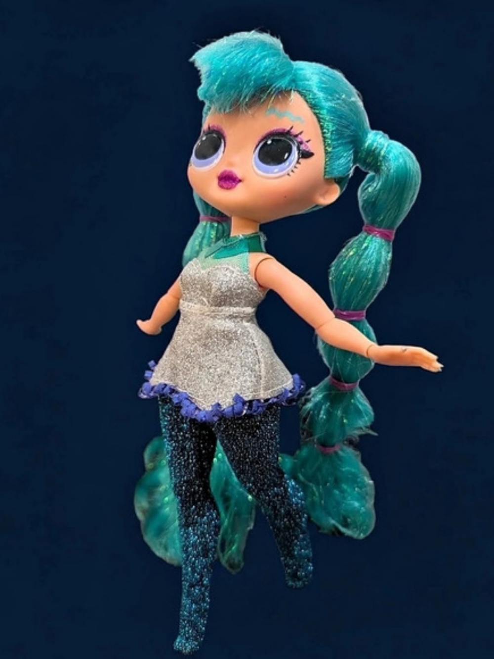 L.O.L. Surprise! O.M.G. Winter Disco Cosmic Nova Fashion Doll! Blue & Silver